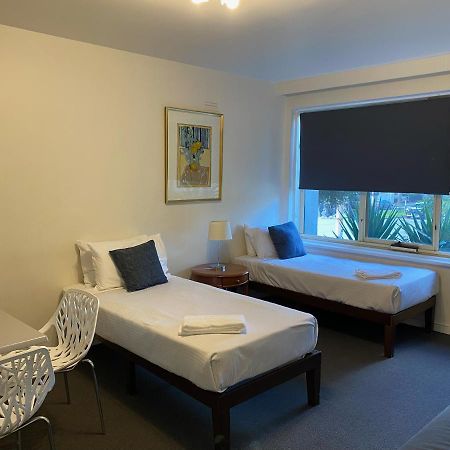 City Edge East Melbourne Apartment Hotel Exterior photo