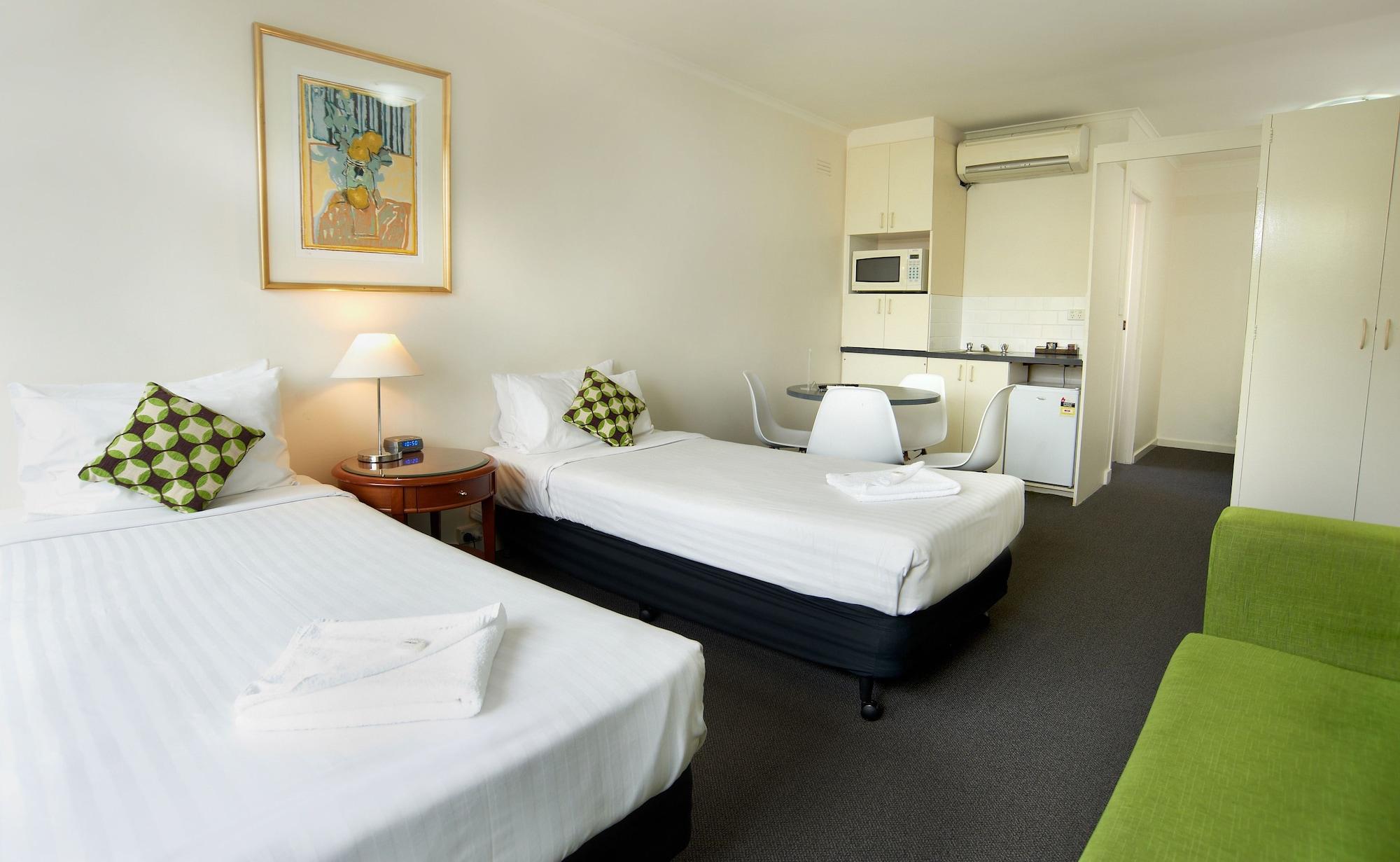 City Edge East Melbourne Apartment Hotel Exterior photo