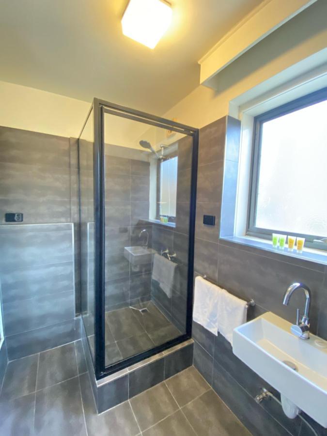 City Edge East Melbourne Apartment Hotel Exterior photo