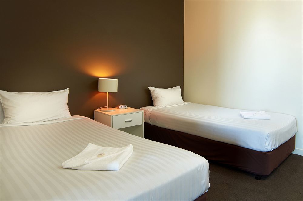 City Edge East Melbourne Apartment Hotel Exterior photo