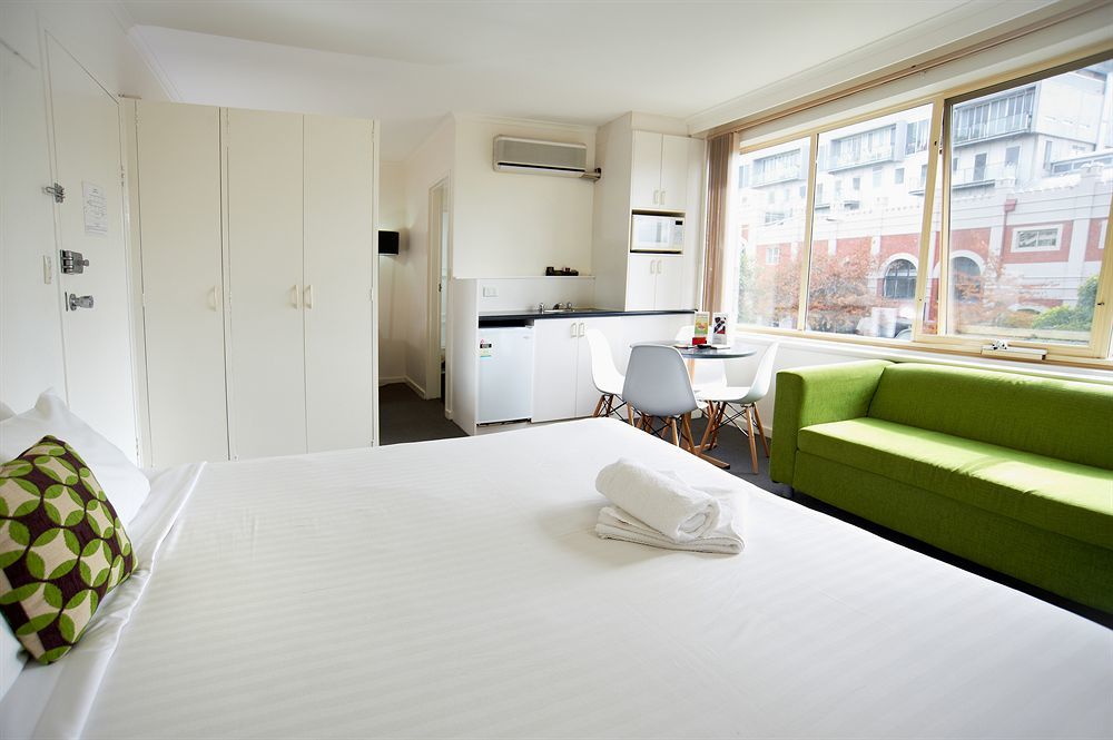 City Edge East Melbourne Apartment Hotel Exterior photo