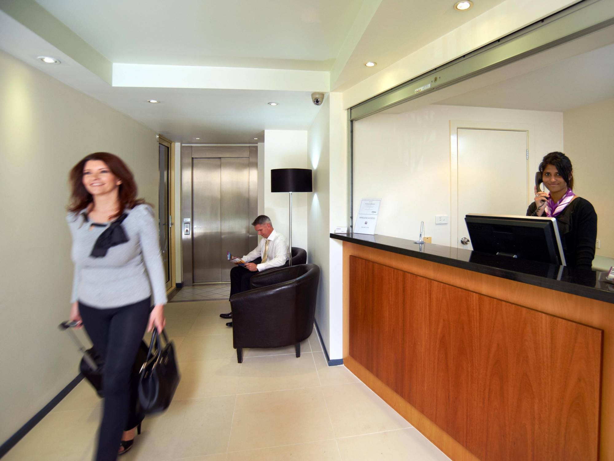 City Edge East Melbourne Apartment Hotel Exterior photo